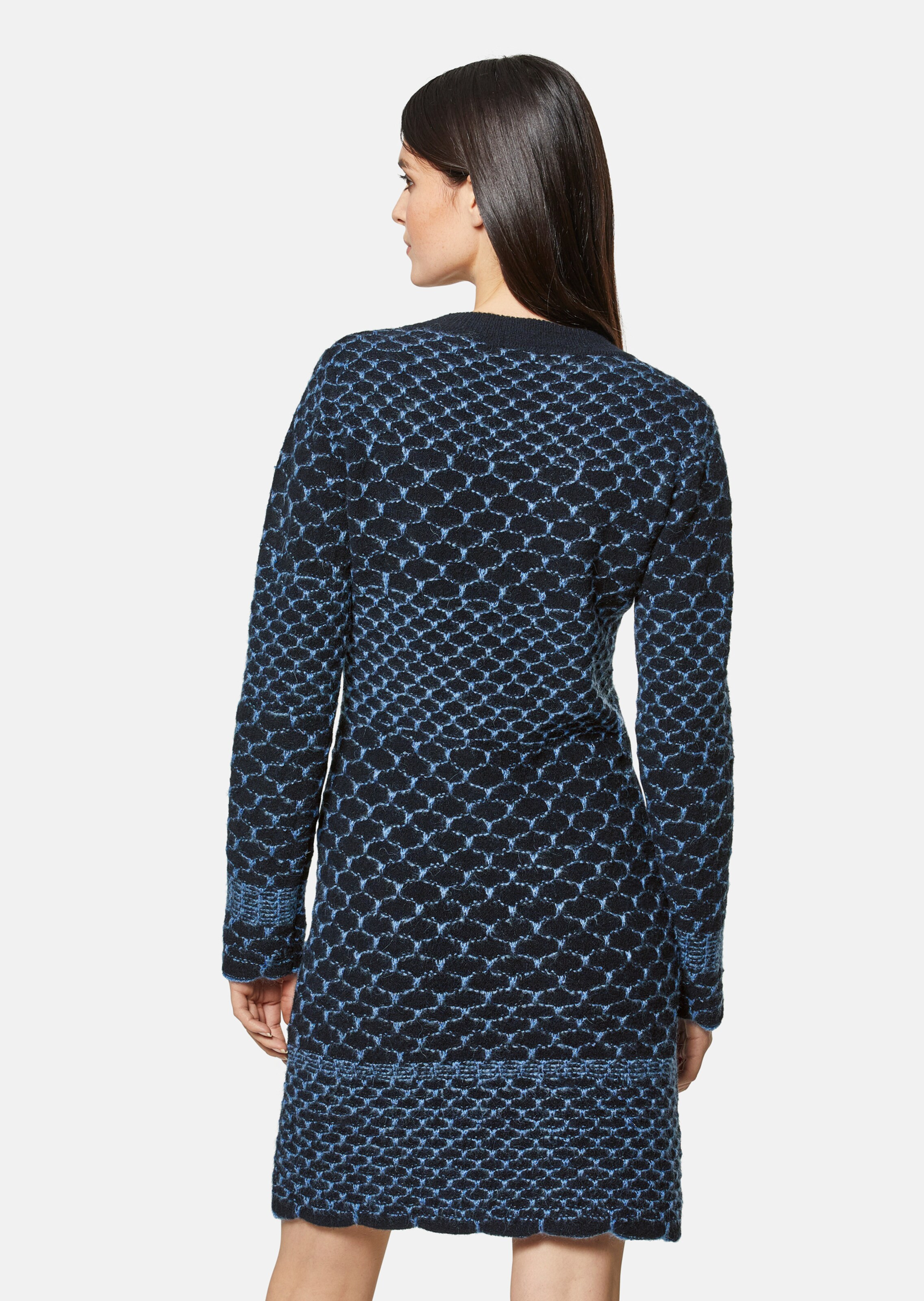 Jacquard knit dress in a high-quality wool blend in dove grey /  multi-coloured | MADELEINE Fashion