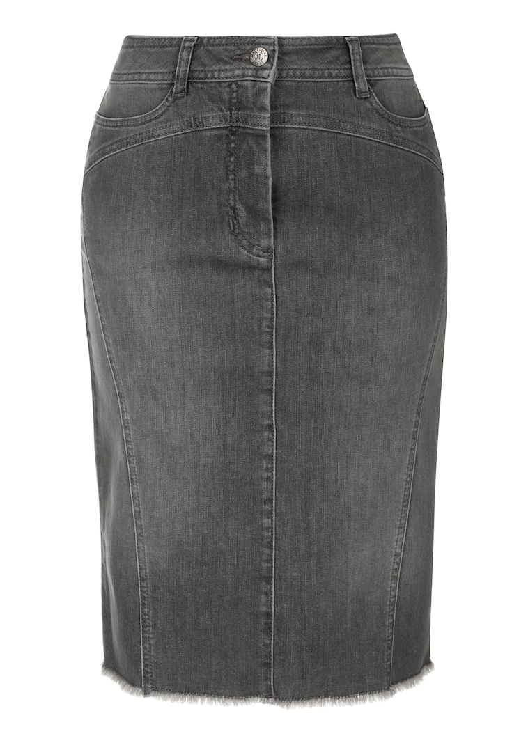 Kurzer Stretch-Jeansrock mit Fransensaum