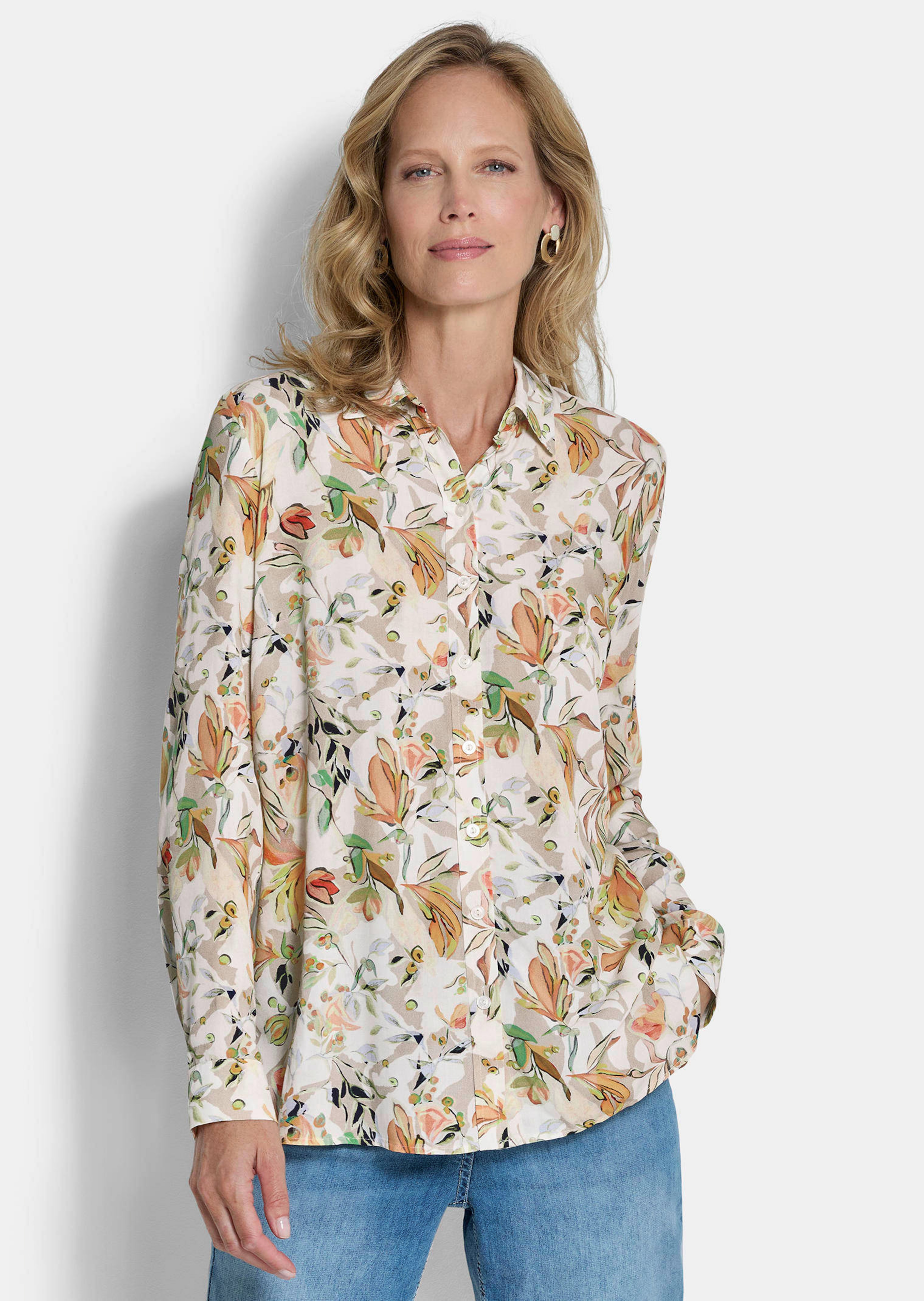 Hemdbluse aus Viskose mit Blumenmuster