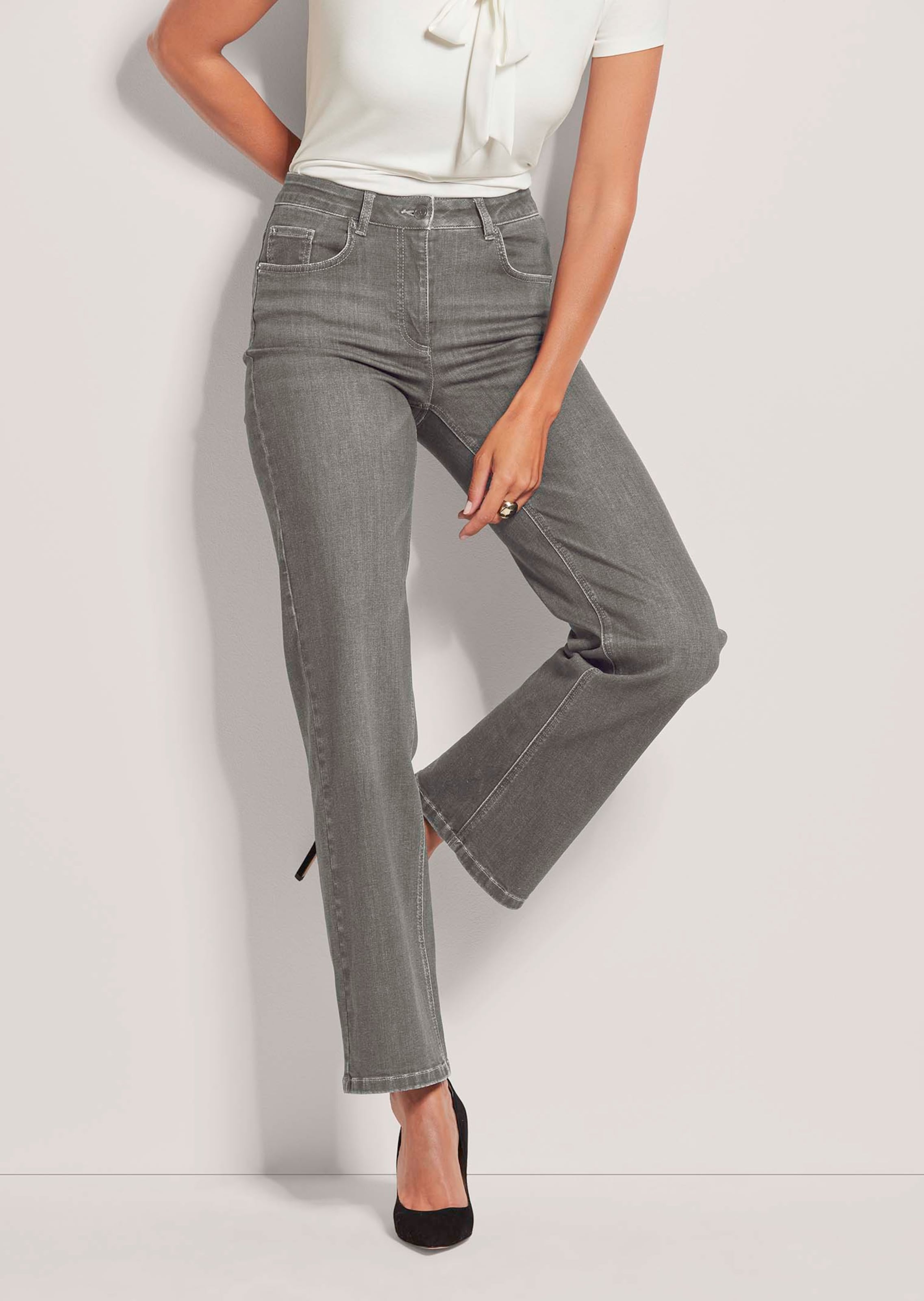 M-jeans in recht model met logo-borduursel