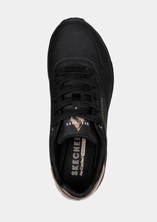 Sneakers thumbnail 2