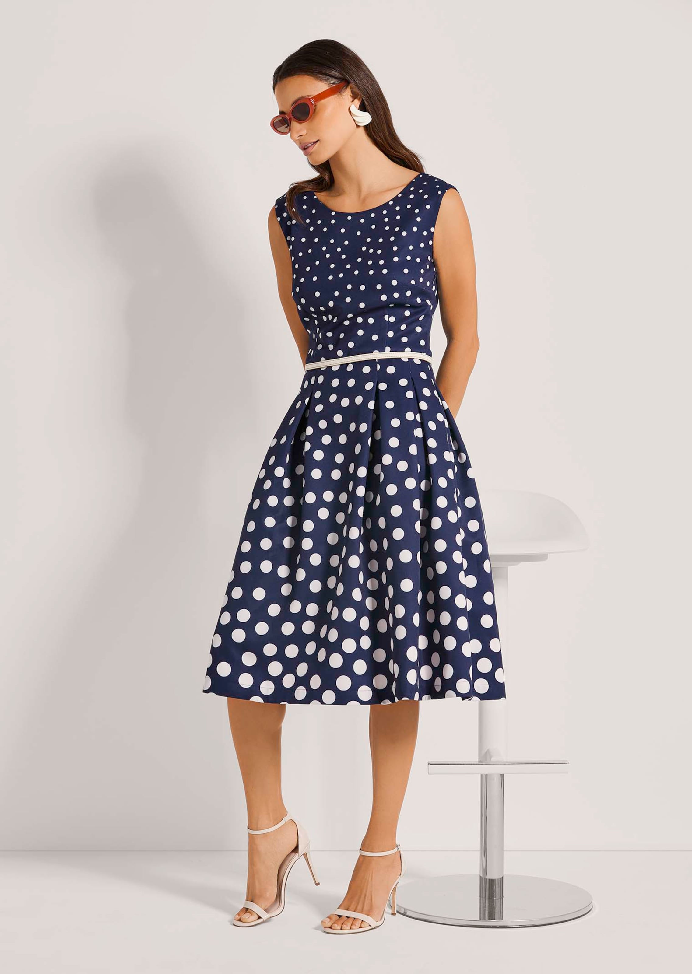 Jurk in marine wit MADELEINE Mode