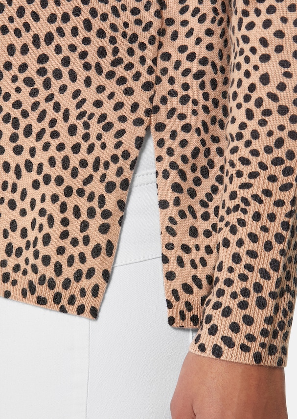 Oversized jumper with abstract leopard print 4