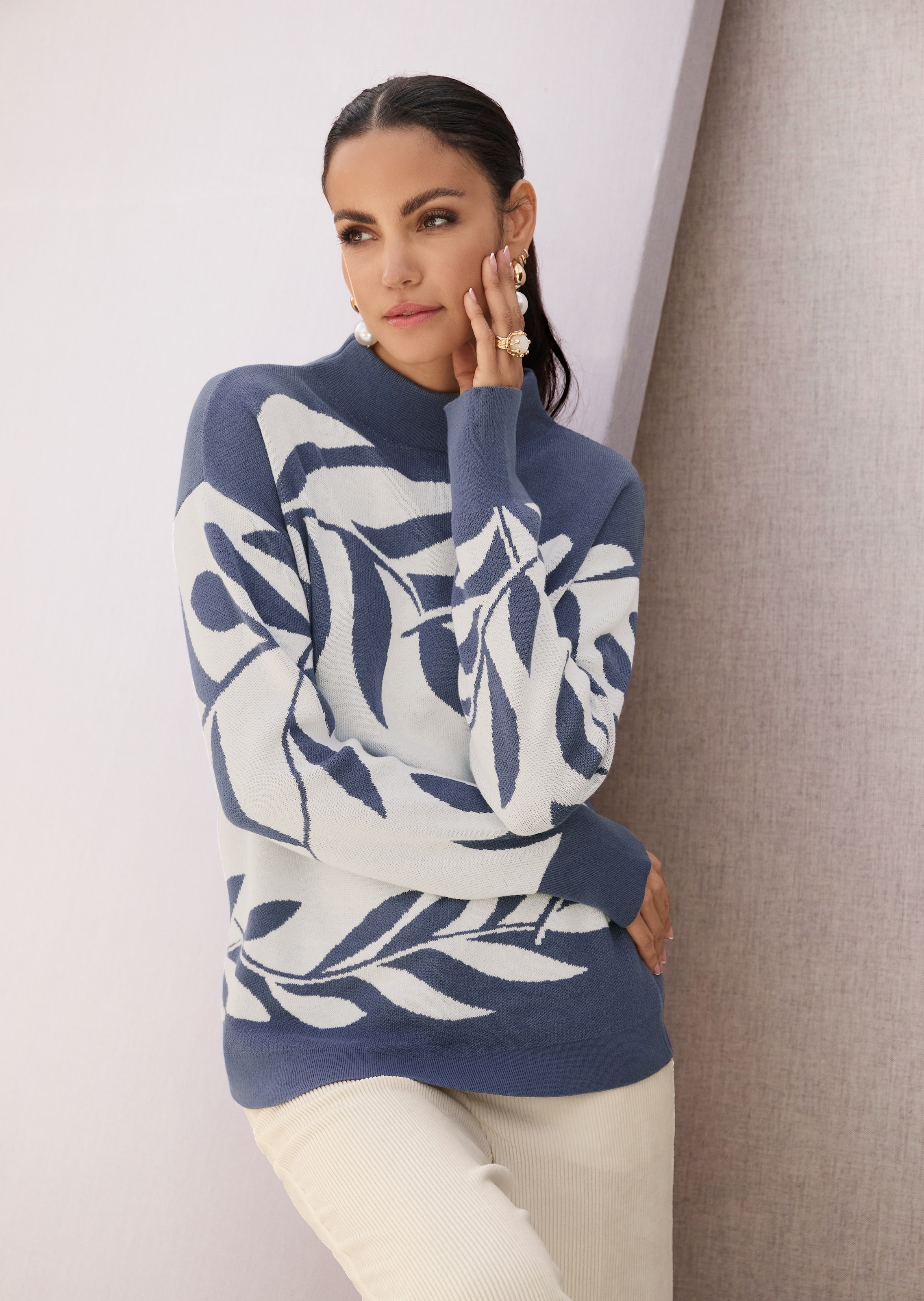 Jacquard-Pullover mit floralem Muster