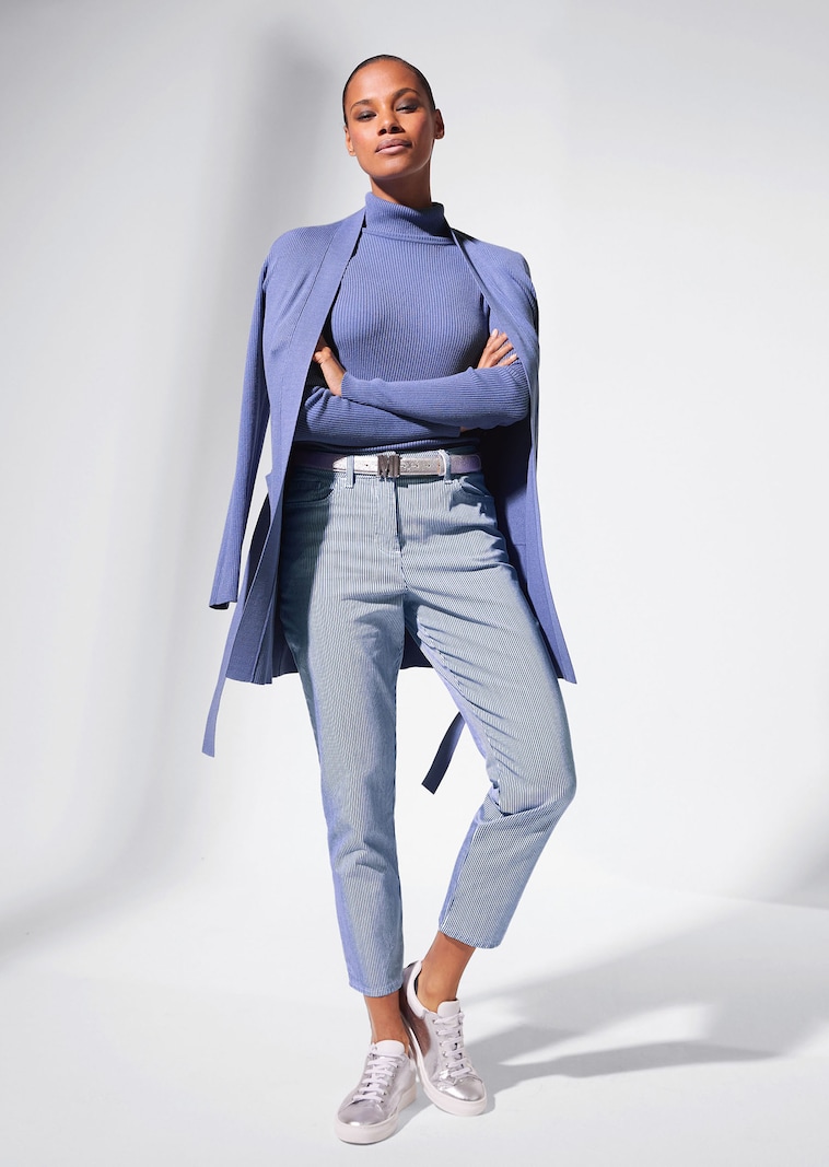 Fein gestreifte Jeans