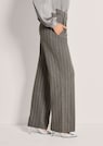 Weite Bundfaltenhose mit Nadelstreifen thumbnail 4