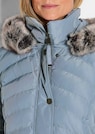 Veste matelassée avec capuche en fausse fourrure thumbnail 5