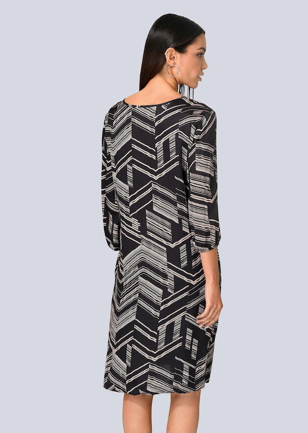Kleid mit grafischem Druck 2