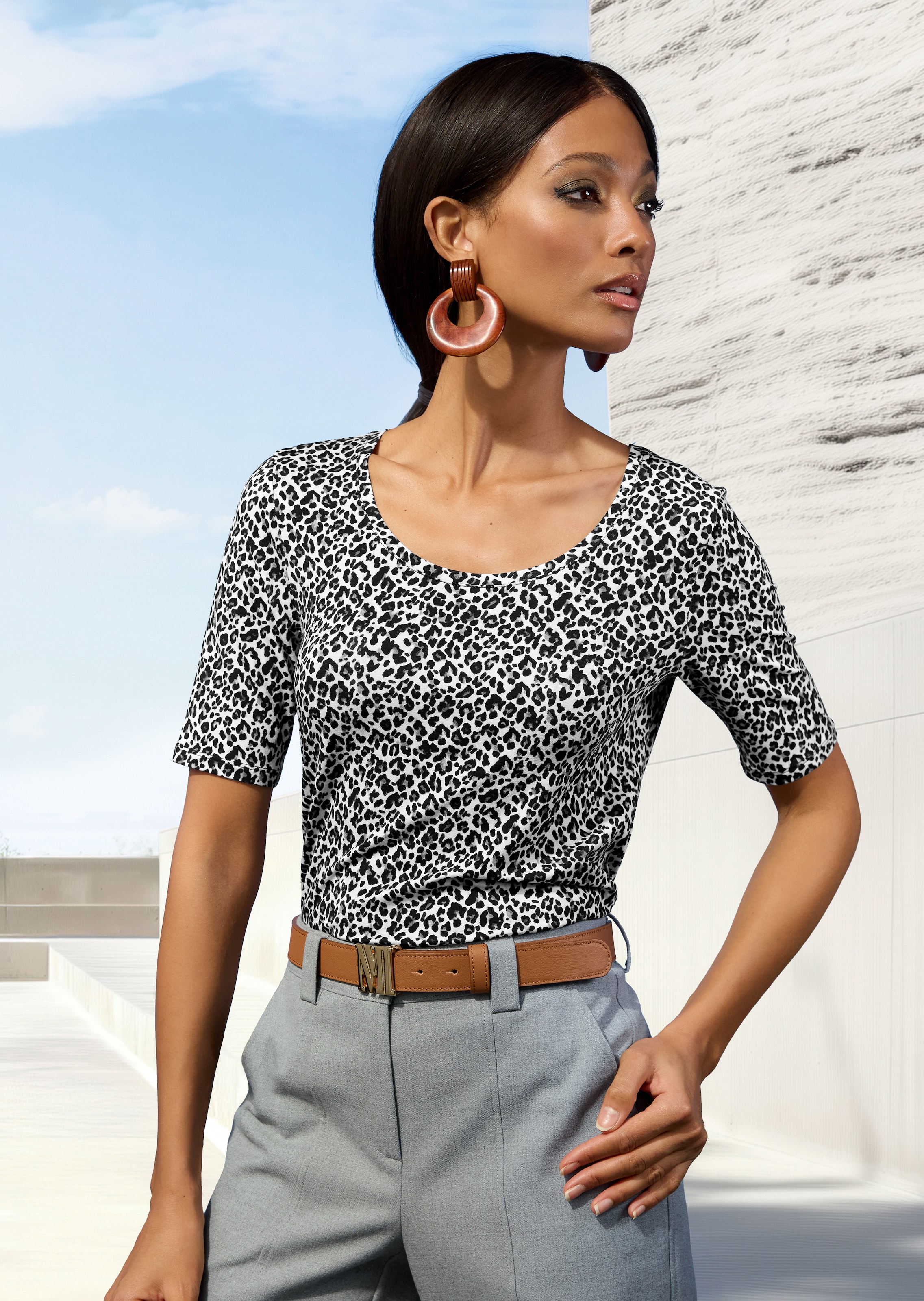 Rundhals-Shirt mit Animalprint