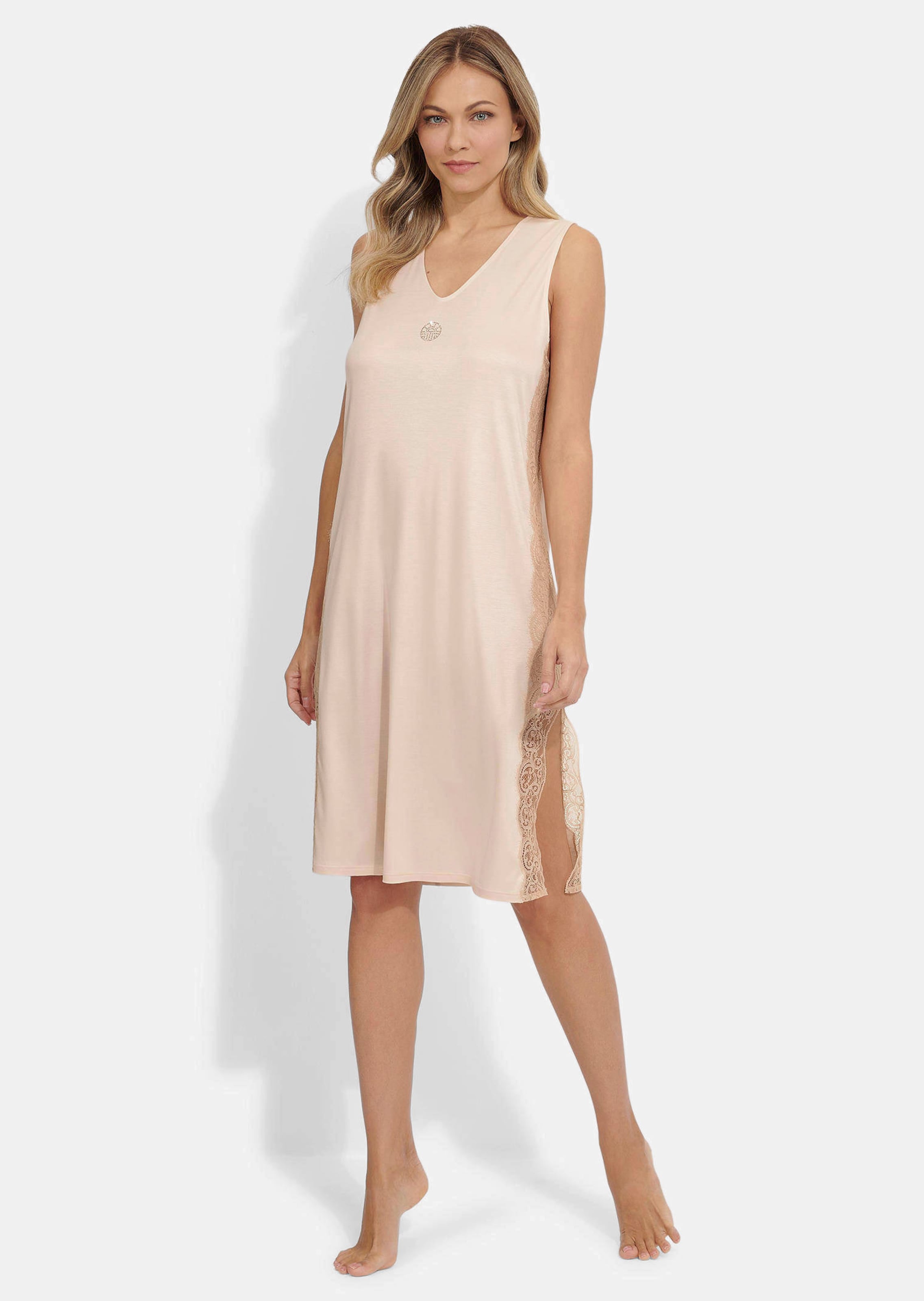 Déshabillé avec soie et dentelle