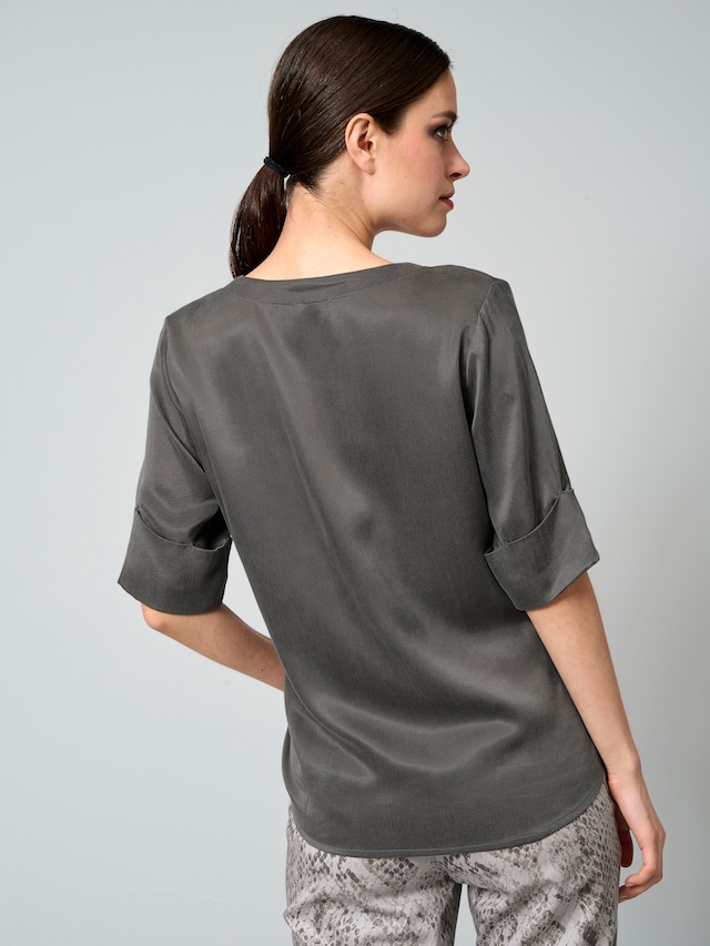Satinbluse mit Aufschlag 2
