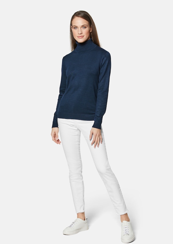 Fine knit jumper with viscose and elastane 1