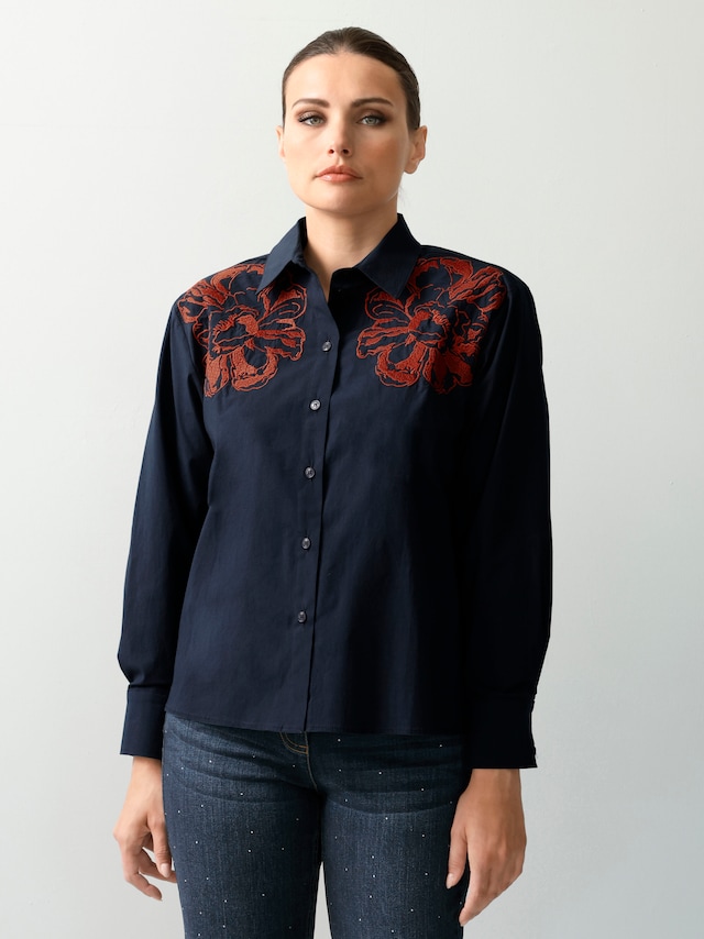 Hemdbluse mit Stickerei-Akzenten