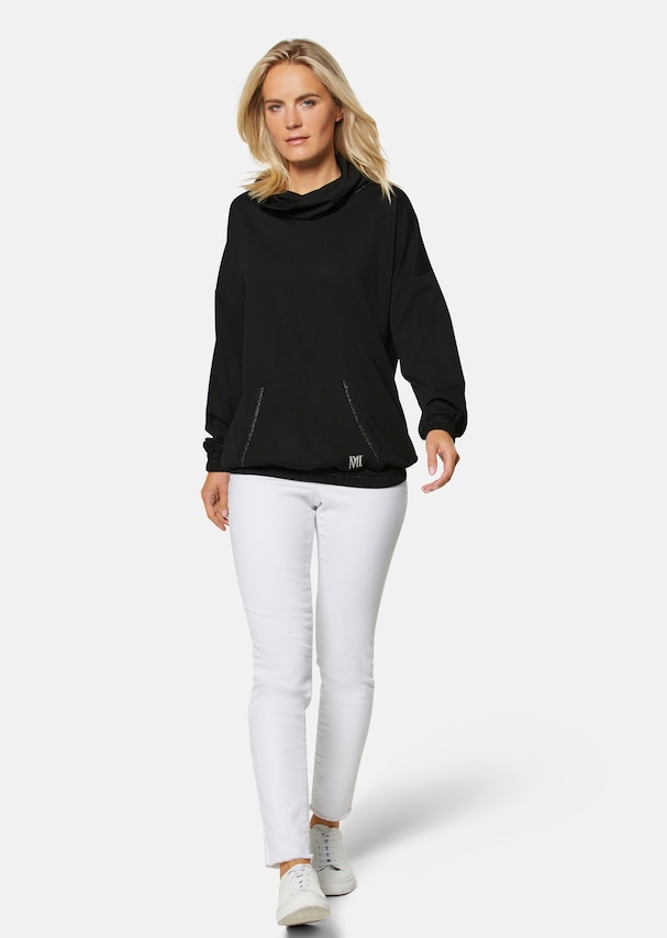 Sophisticated sweatshirt with a casual oversized style 1