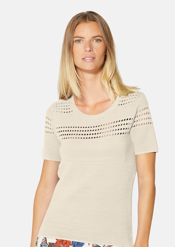 Textured jumper with short sleeves