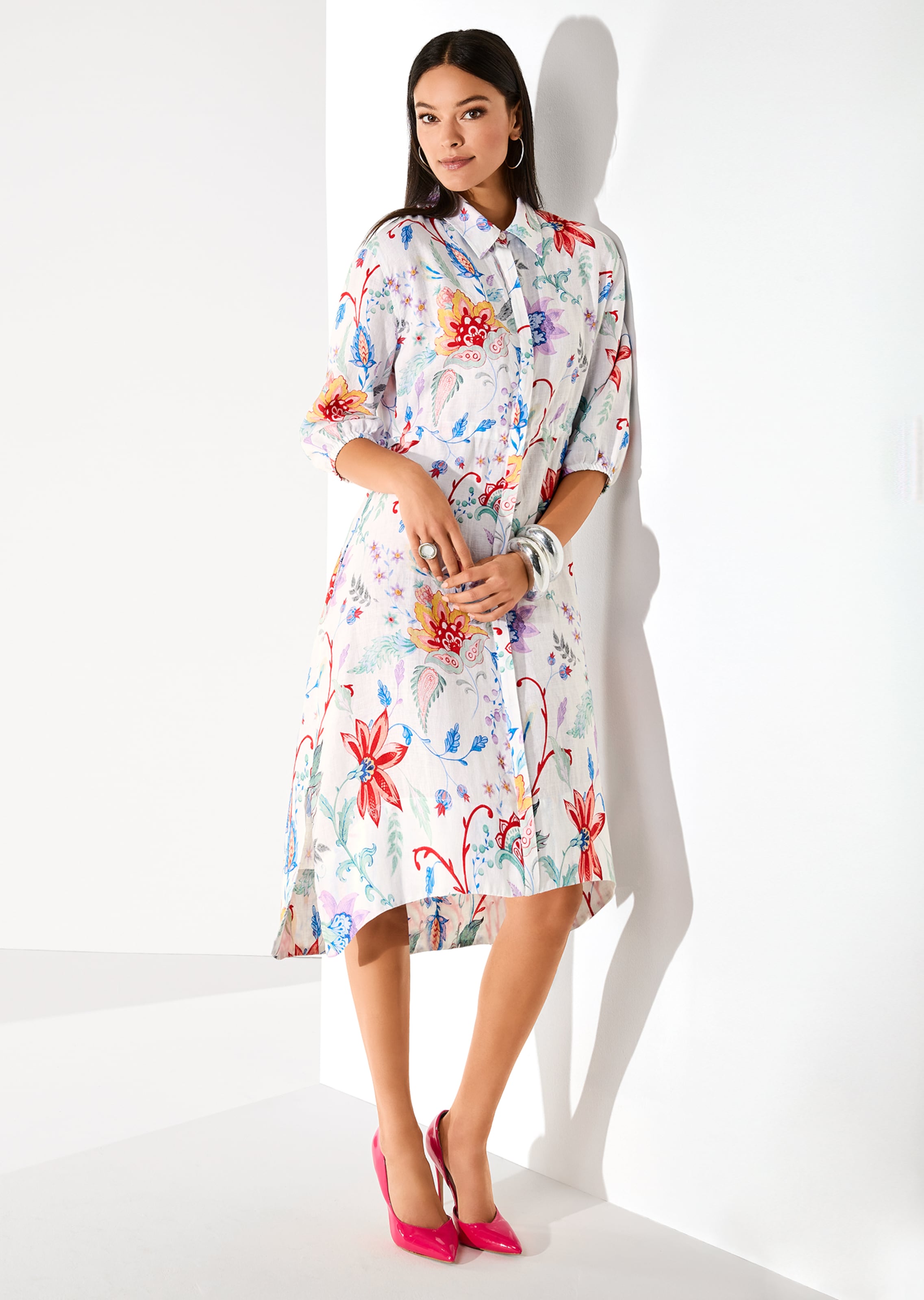 Leinenkleid in Hemdblusenform