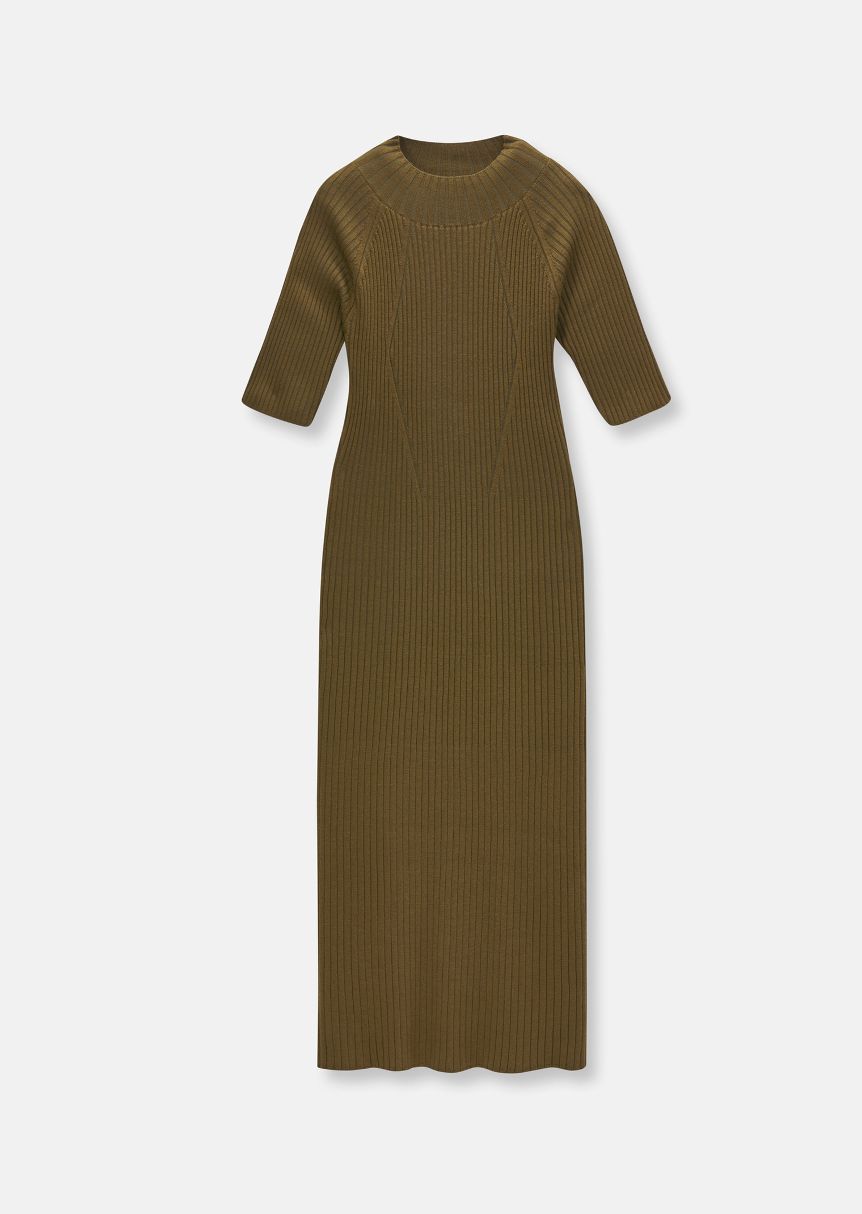 Strickkleid mit Stehkragen und halblangen Ärmeln