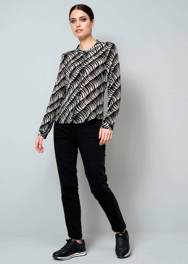 Bluse in transparenter Qualität 1