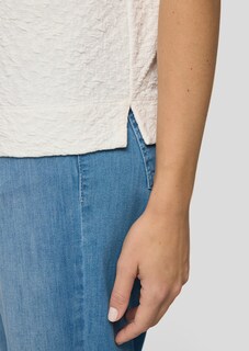 Shirt mit spannender 3D-Struktur thumbnail 5