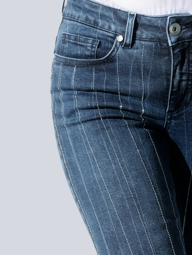 Jeans mit Ziersteinen 2