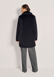 Coat thumbnail 3