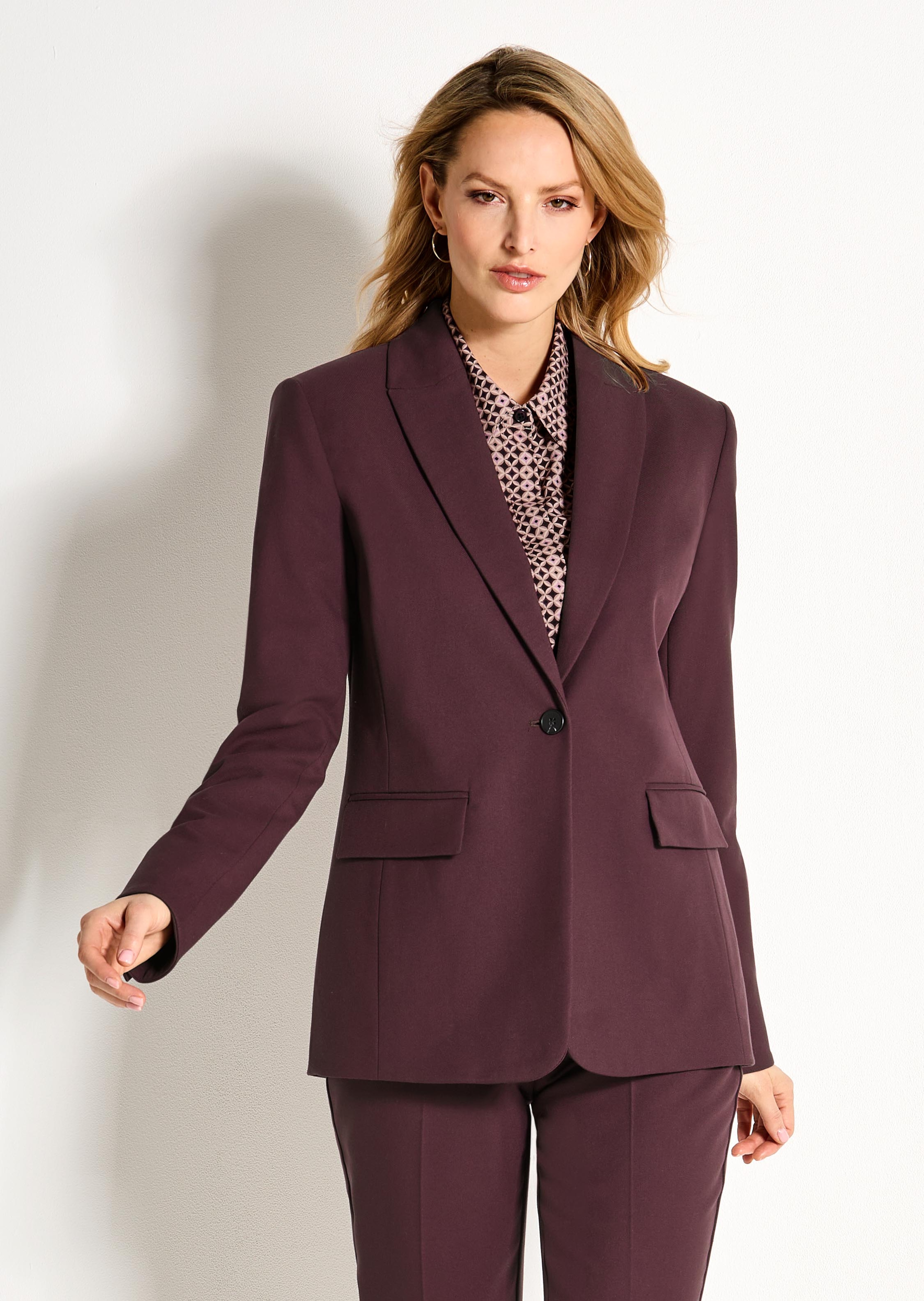 Smarter Blazer mit Reverskragen und Pattentaschen
