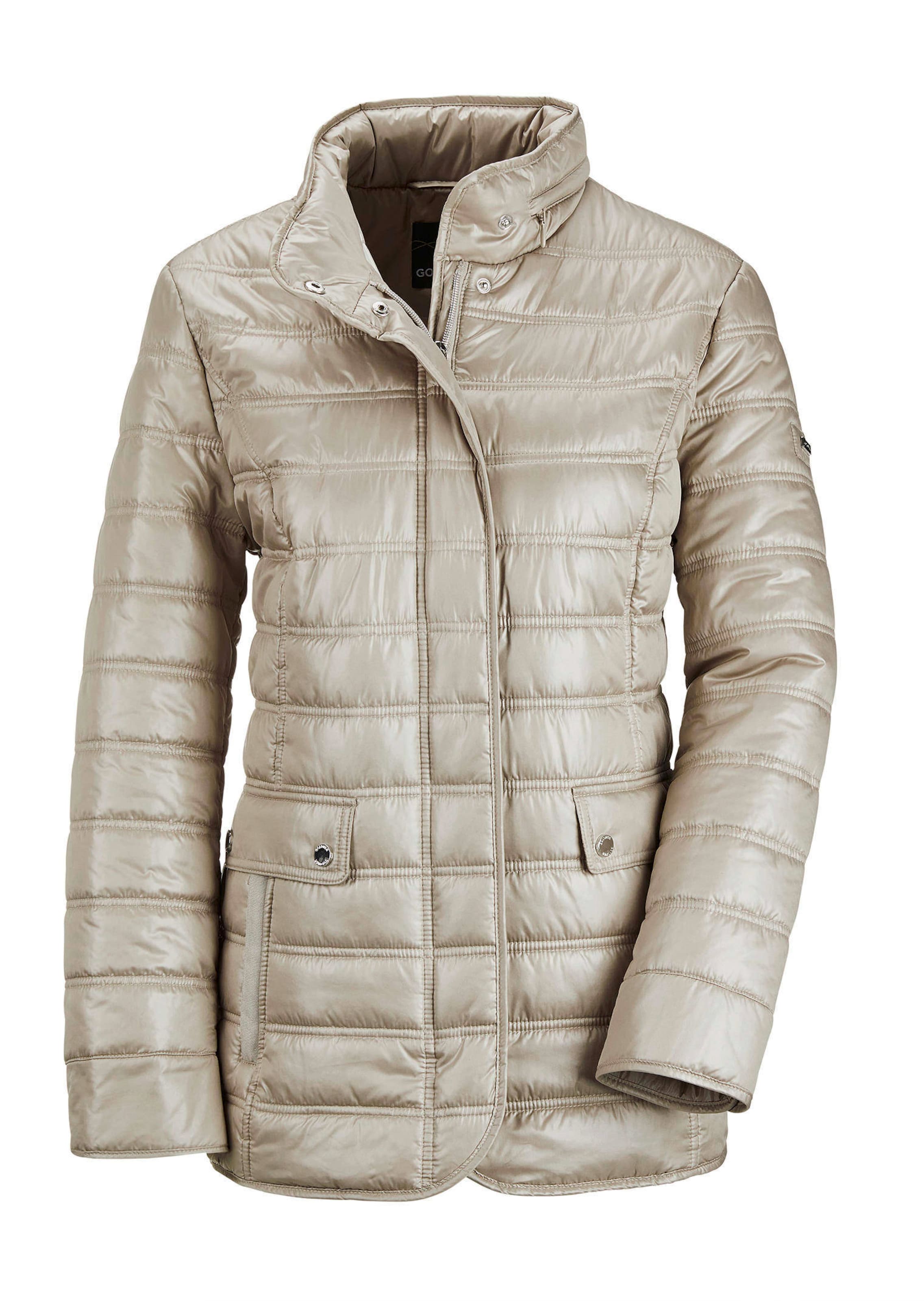 Leichte Steppjacke mit vielen Details