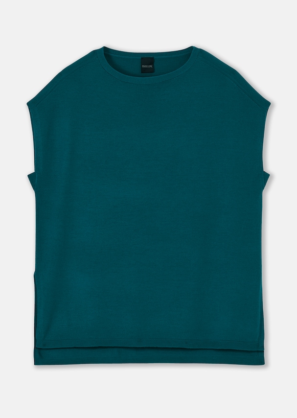 Sleeveless fine knit jumper made from pure new wool 5