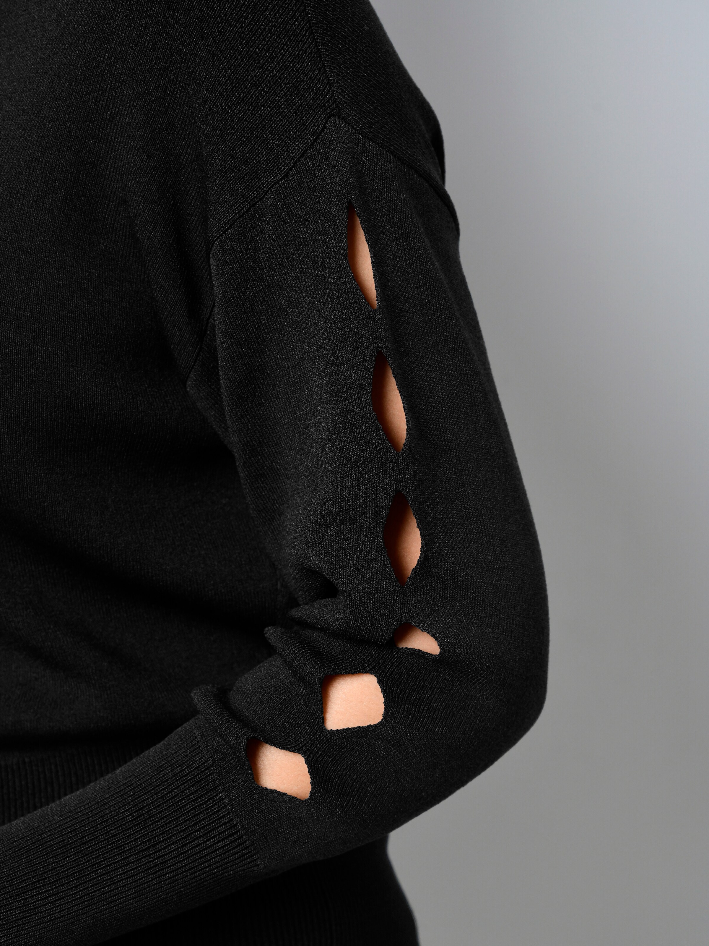 Pullover mit Cut-Outs 4