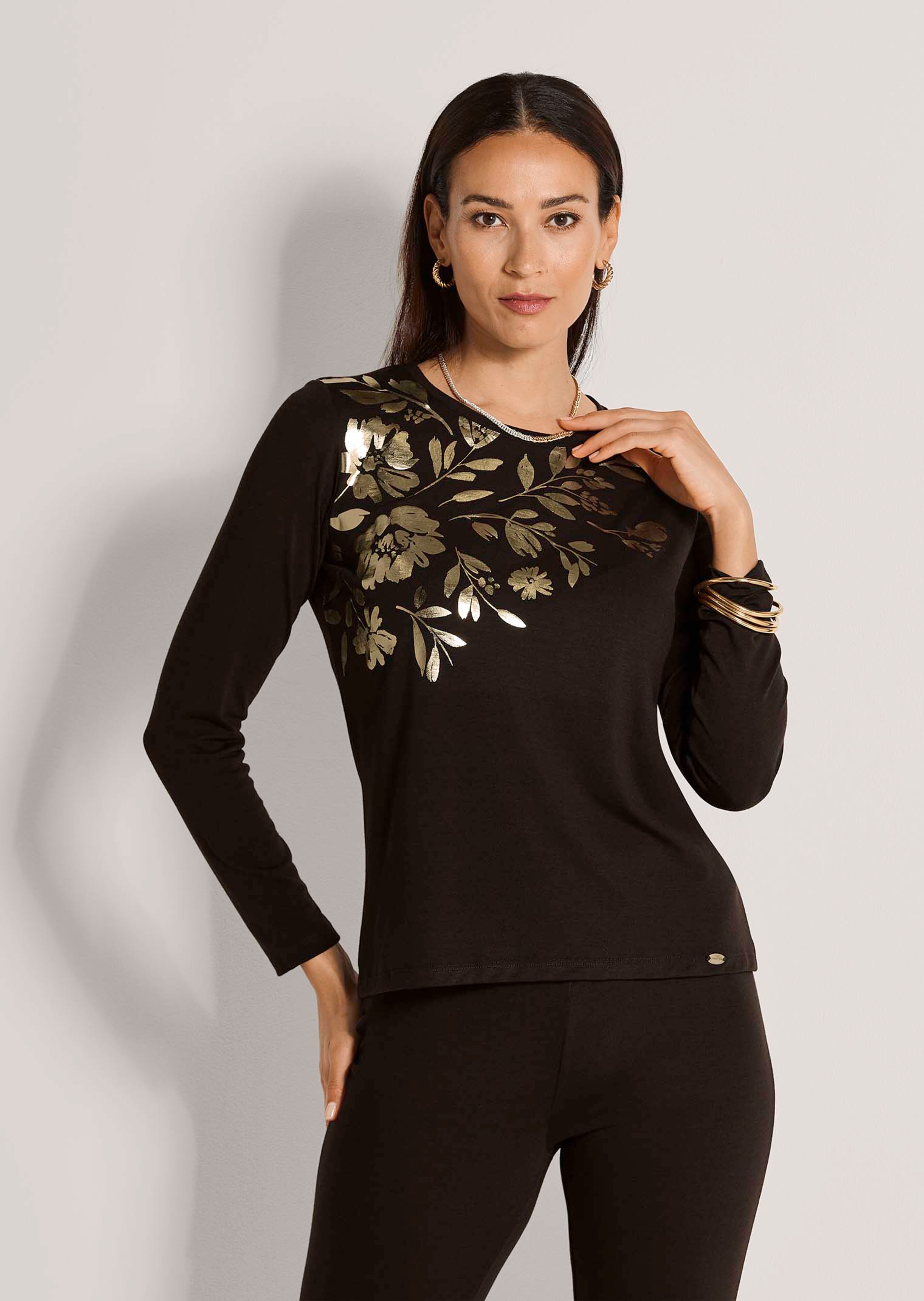 Langarmshirt mit goldfarbenem Blütendruck