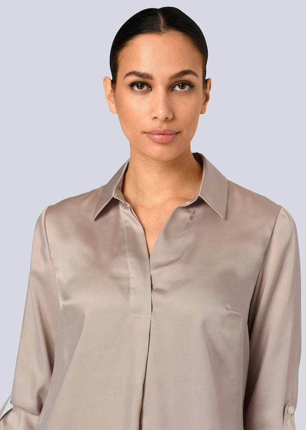 Bluse mit Hemdkragen