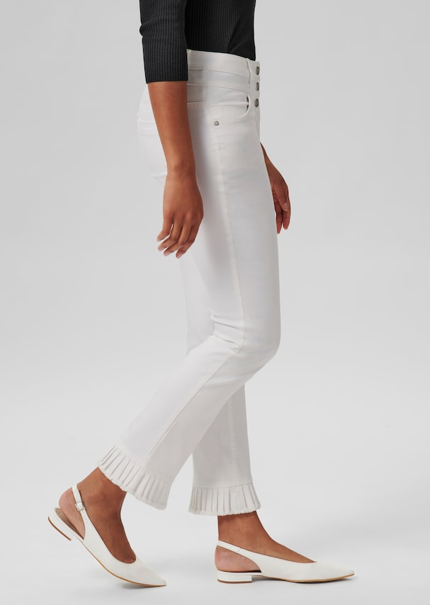 Jeans with pleated hem 3