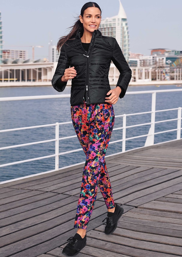 Wellness trousers in a straight, slim fit