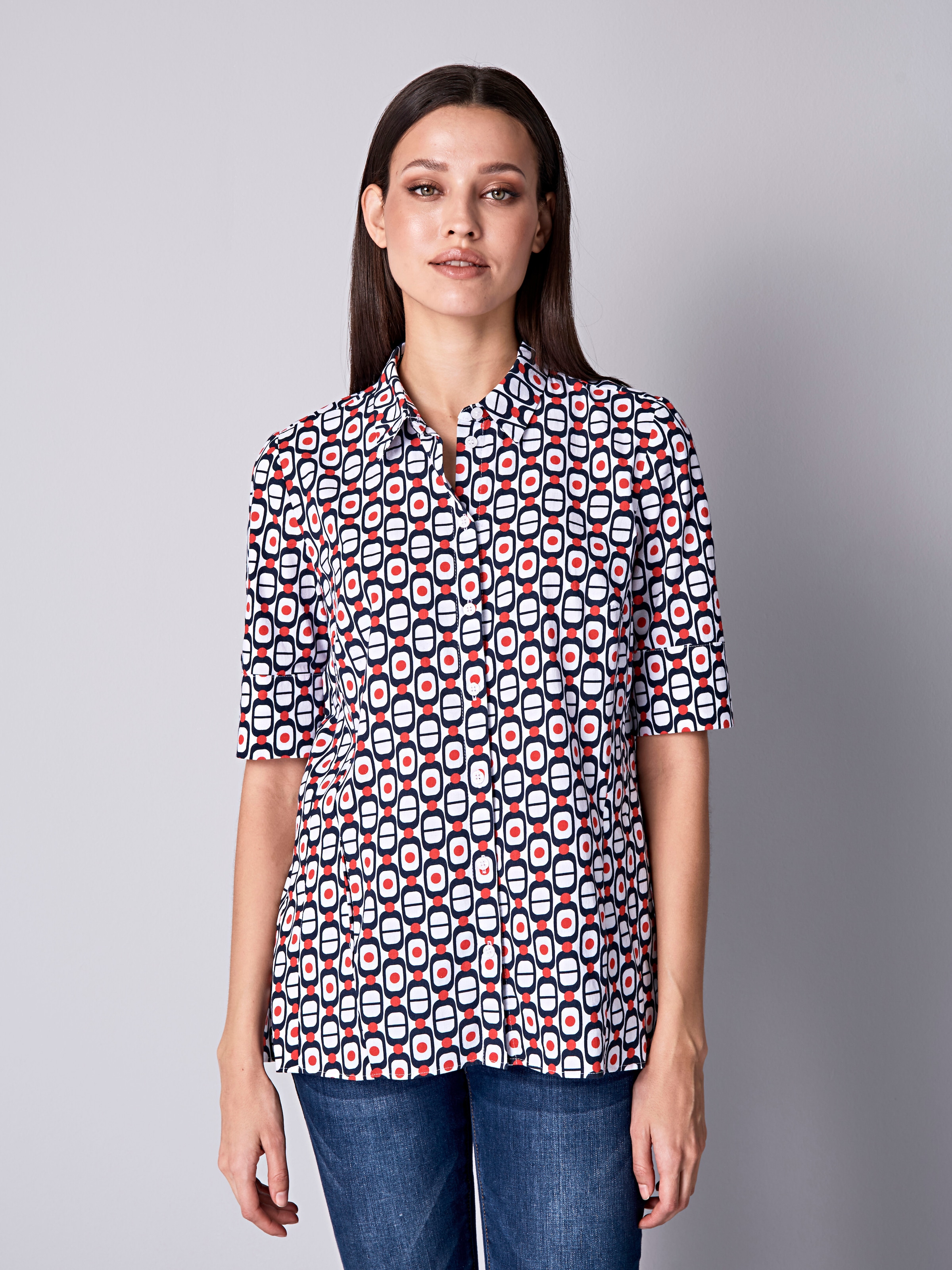 Bluse mit seitlichen Eingriffstaschen