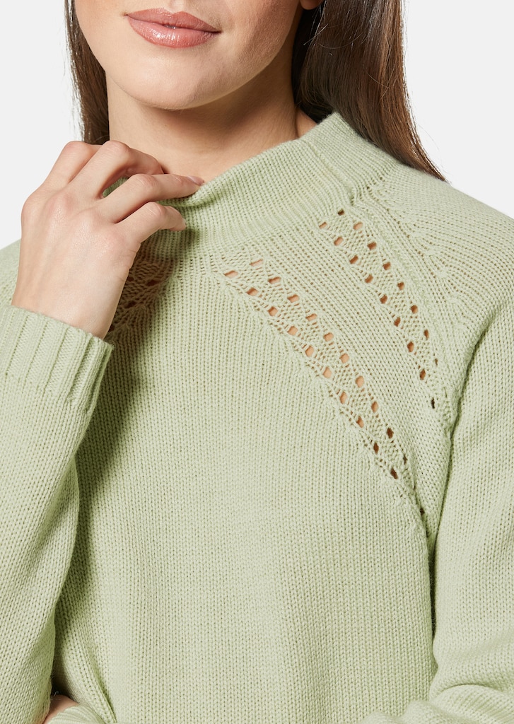 Stand-up collar jumper with ajour details 4