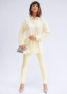 Viskose-Hemd mit raffiniert geknotetem Rückenteil. thumbnail 2