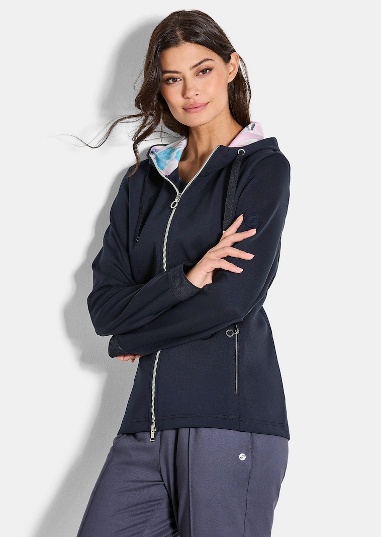 Sportjacke mit Kapuze
