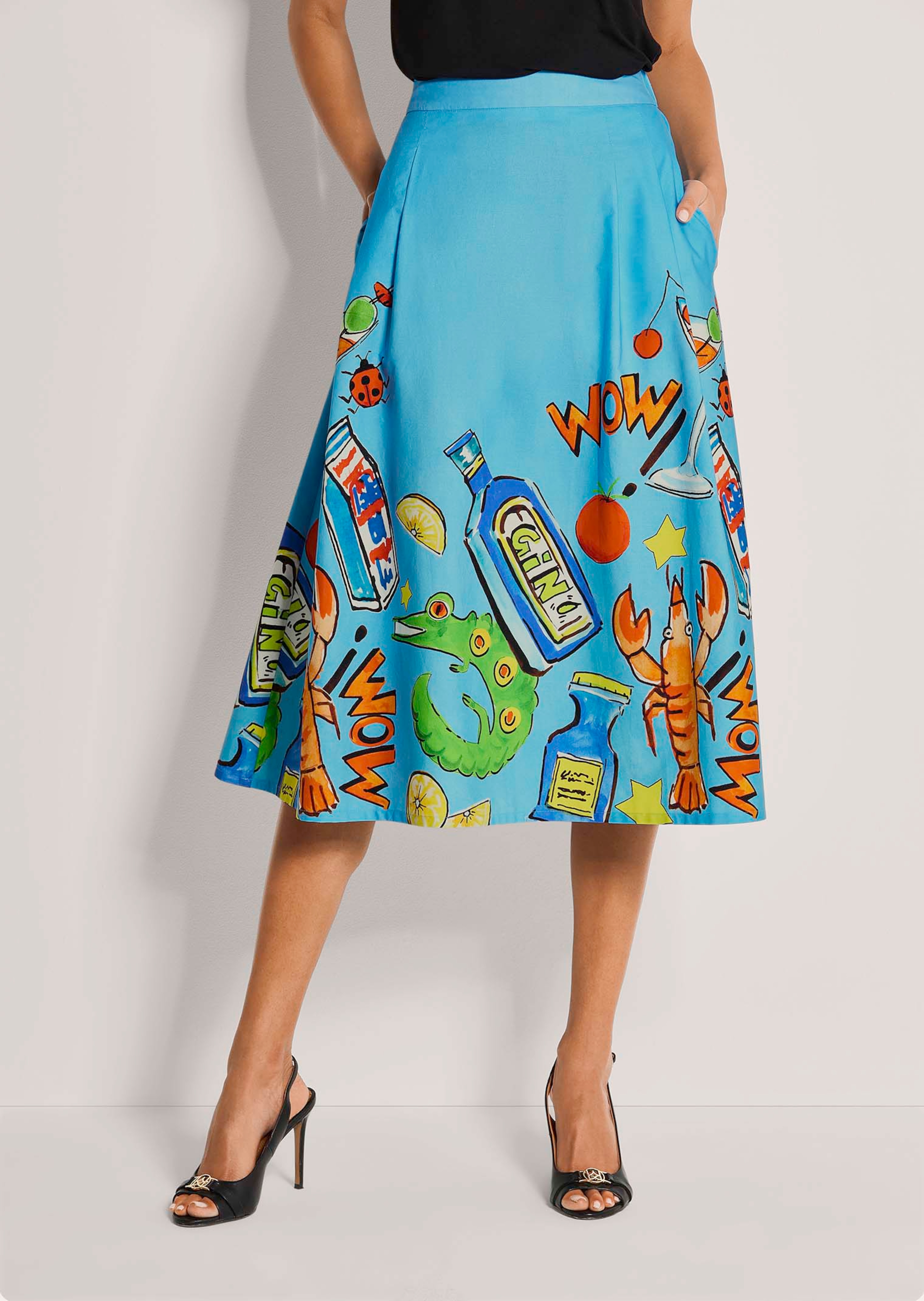 Midi skirt with pop art print