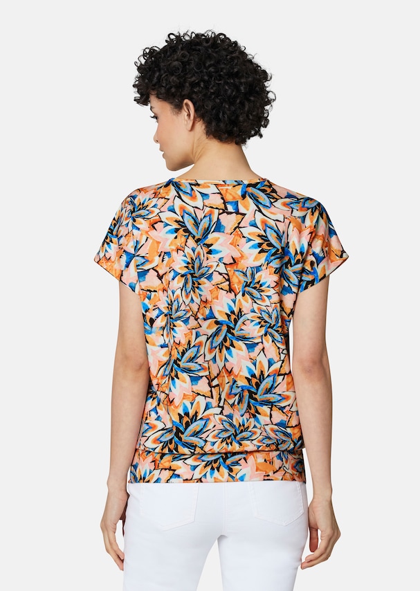 Floral shirt with trendy mandala print 2