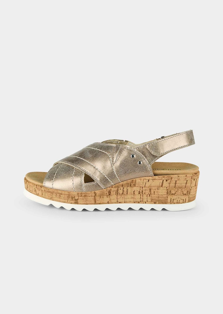 Sandale mit verstellbarem Klettriemen