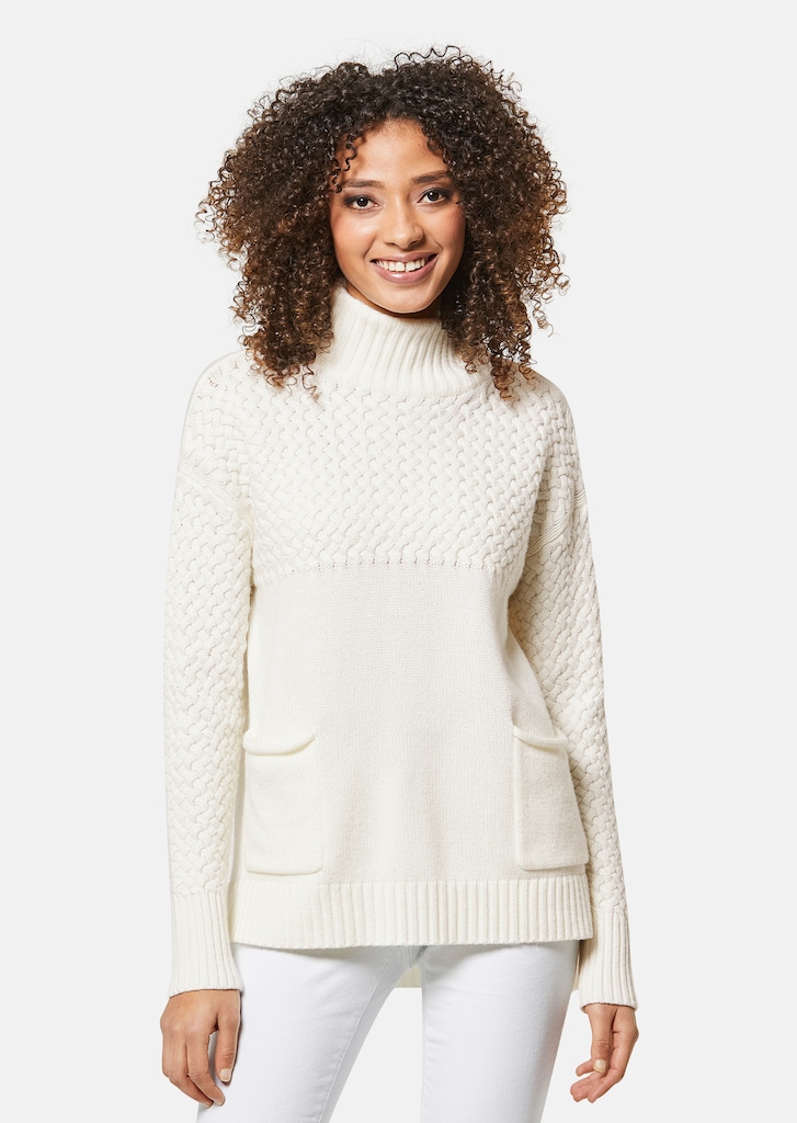 Jumper with braided pattern