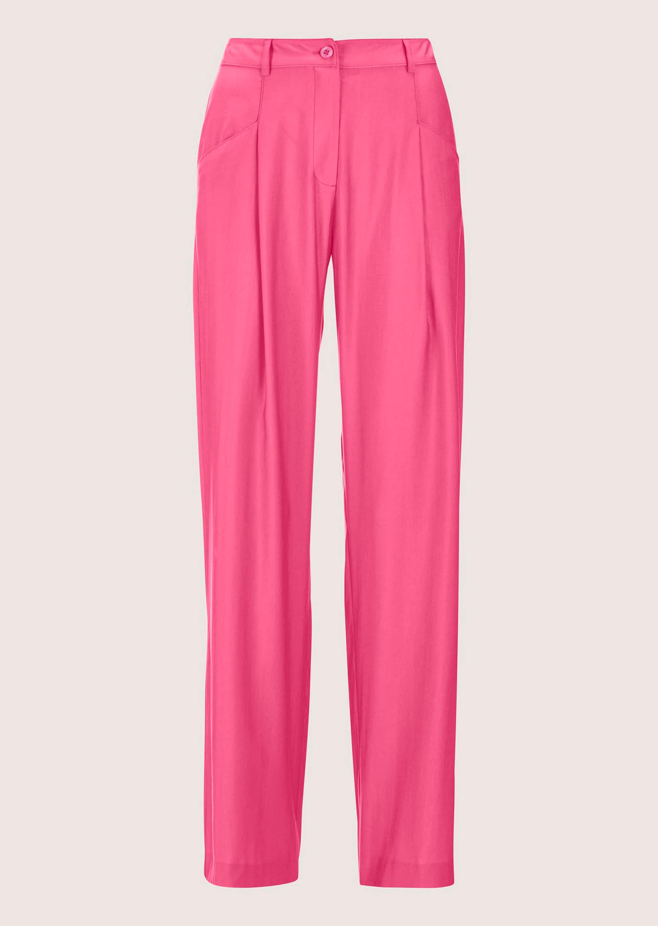 Weite Hose mit Ziernähten