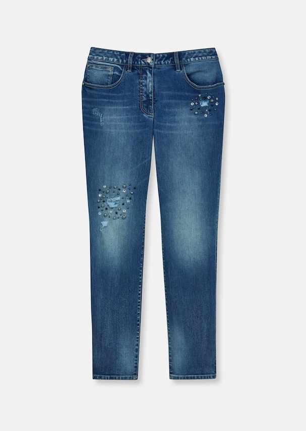 Boyfriend jeans with shiny accents 5