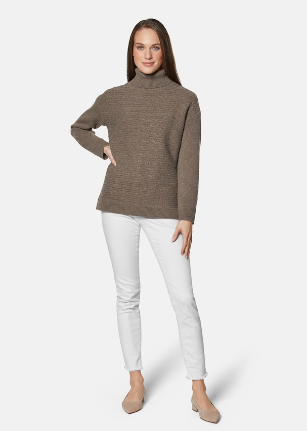 Turtleneck jumper with horizontal cable knit pattern 1