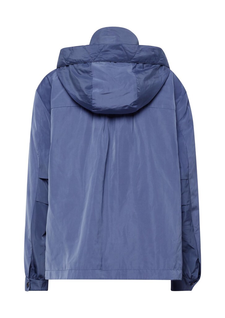 Outdoorjacke mit Kapuze