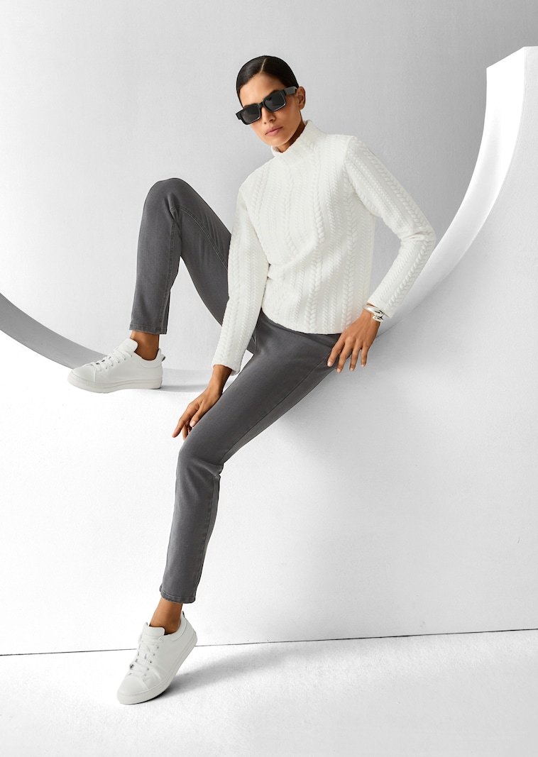 Sweatshirt mit Zopfstruktur