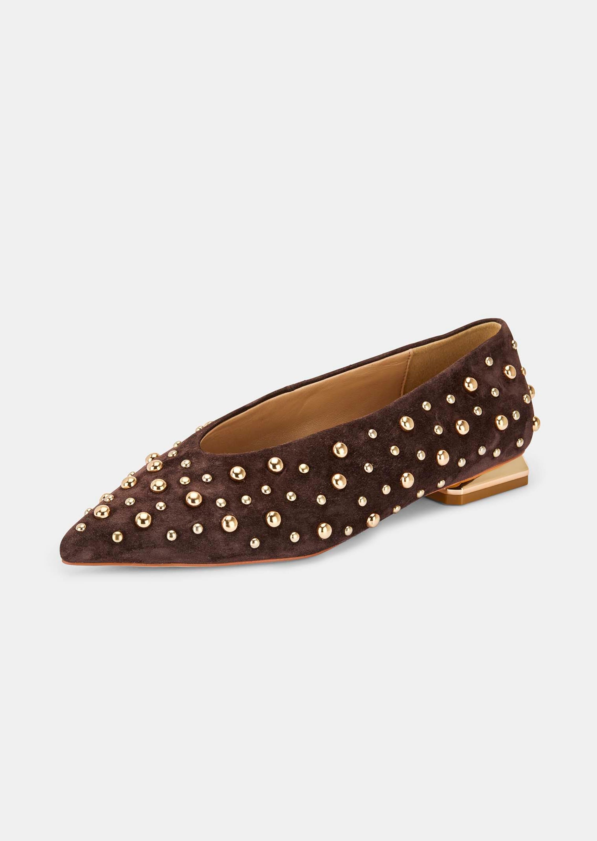 Leren ballerina's met goudkleurige studs