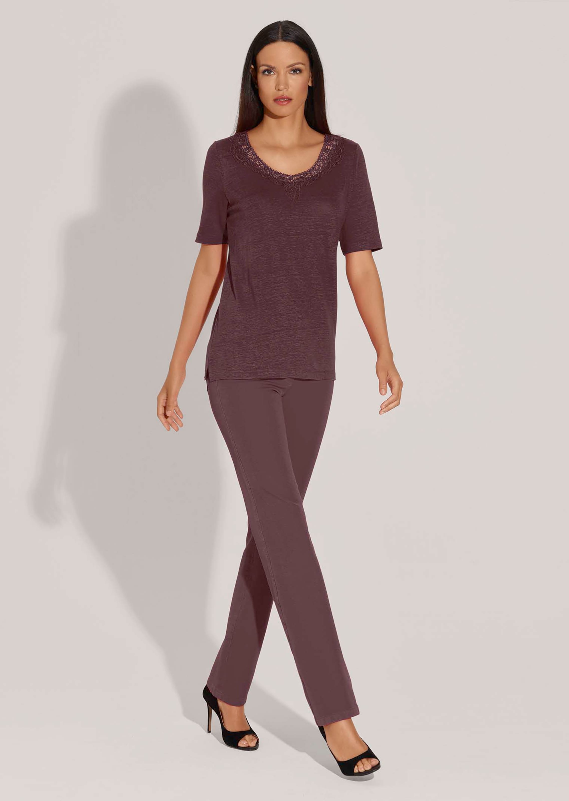 M-Jeans in gerader Form mit Logo-Stickerei