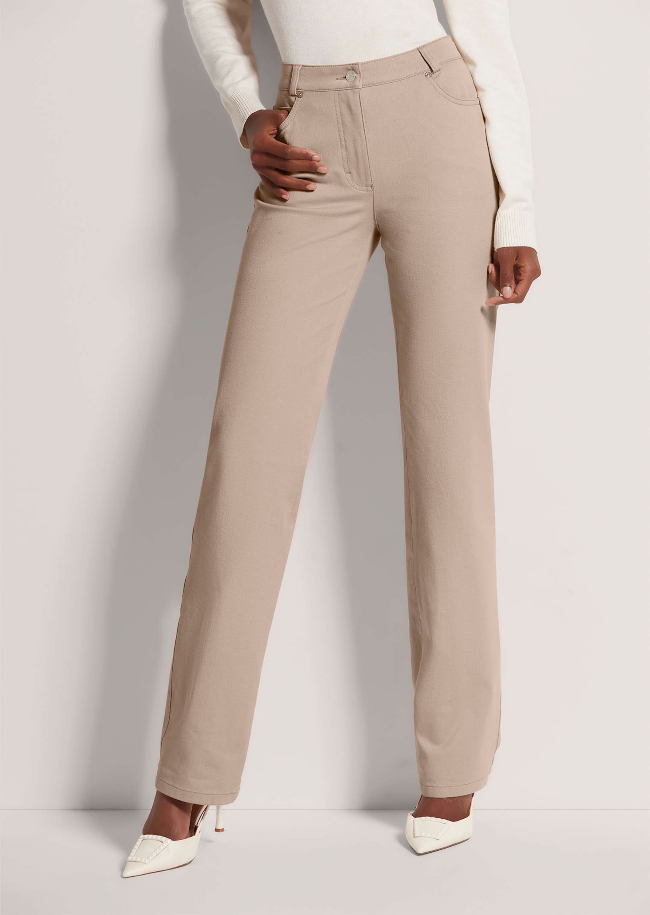 Jean M jambe droite avec imprimé logo