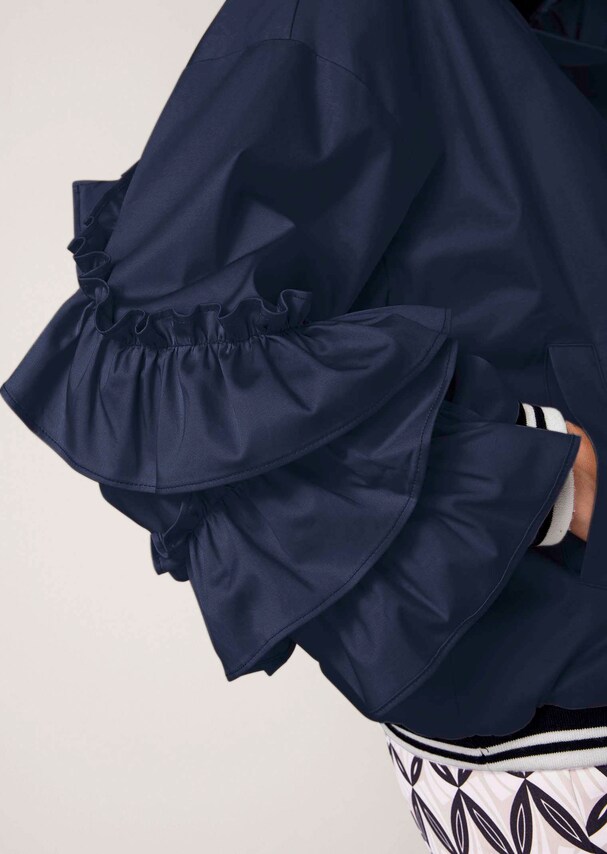 Blouson mit Rüschen am Arm 4